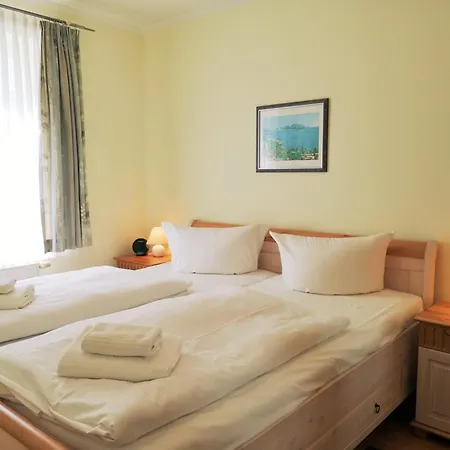 Haus Ostseewelle 4 *